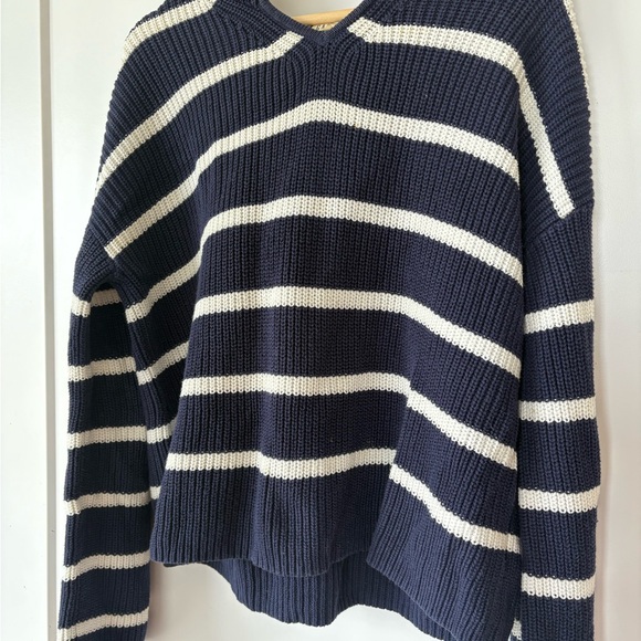 GAP Navy and White Striped V-Neck Sweater - Picture 3 of 5